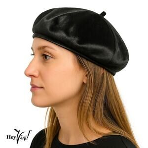 Black Velvet Beret Satiny Smooth Retro Style Hat One Size Fits Most – Hey Viv